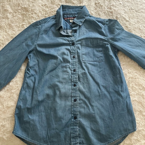 Tommy Hilfiger Denim Blue button up size small - Picture 1 of 6